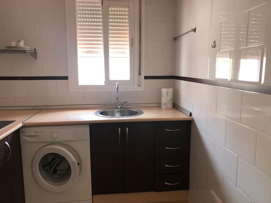 Apartamento En Primera Linea De Playa El Palo Málaga Eksteriør billede
