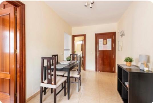 Apartamento En Primera Linea De Playa El Palo Málaga Eksteriør billede