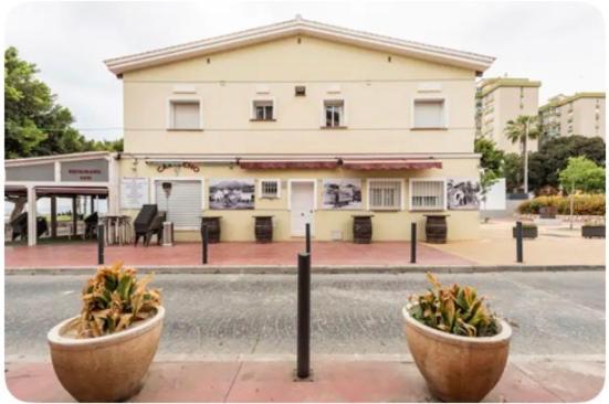Apartamento En Primera Linea De Playa El Palo Málaga Eksteriør billede
